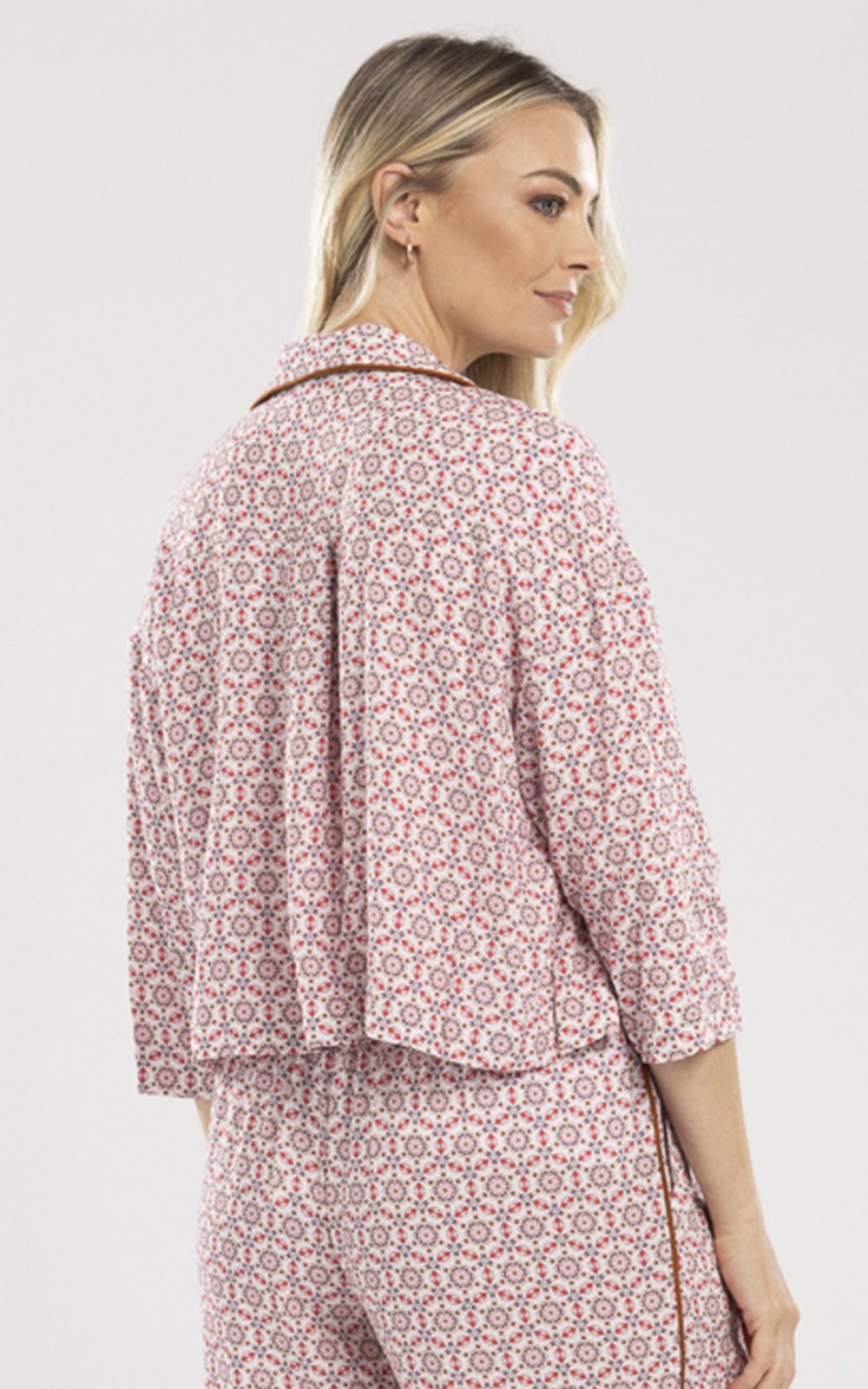 Avery Relaxed Blazer product photo.