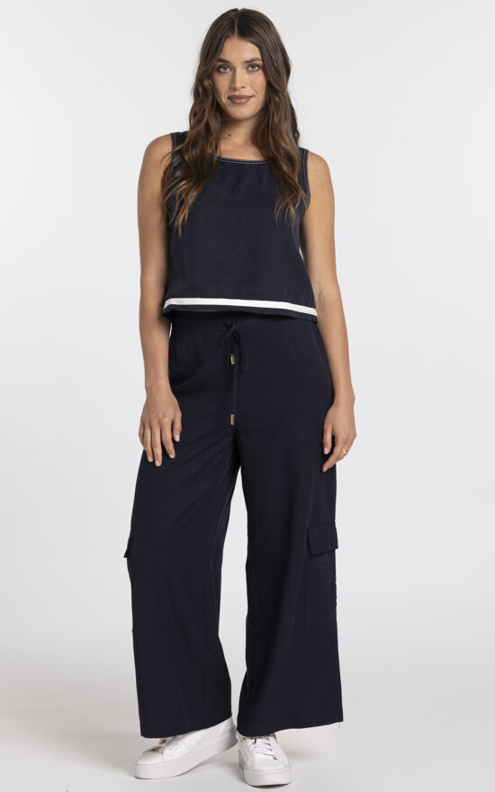 Dahlia Pant product photo.