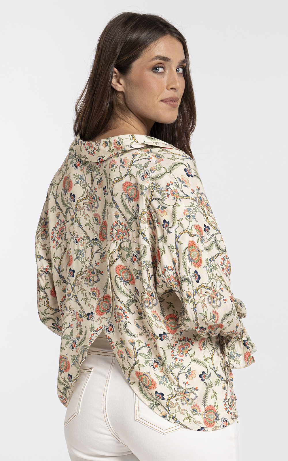 Mae Top product photo.