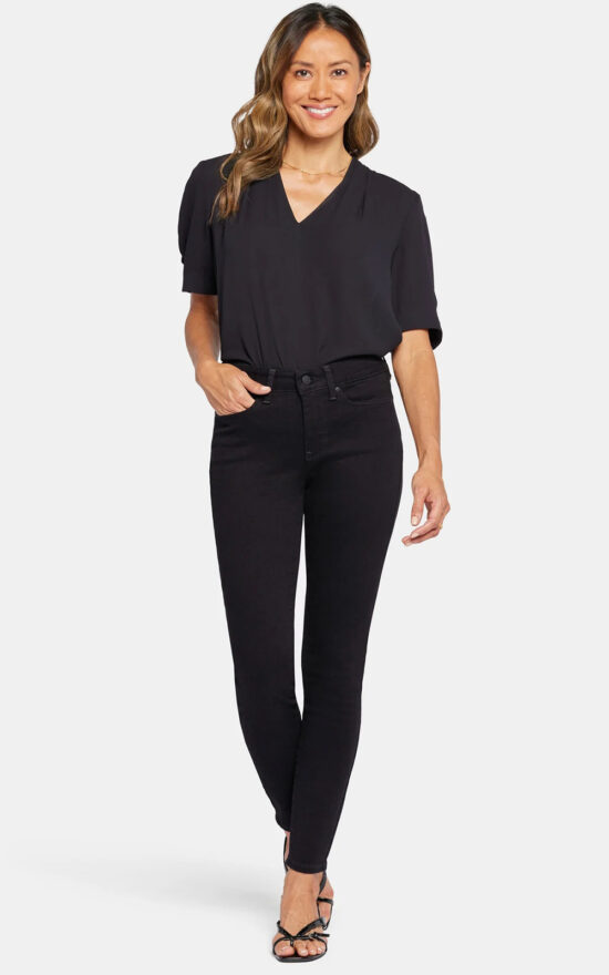 Missy Ami Skinny product photo.