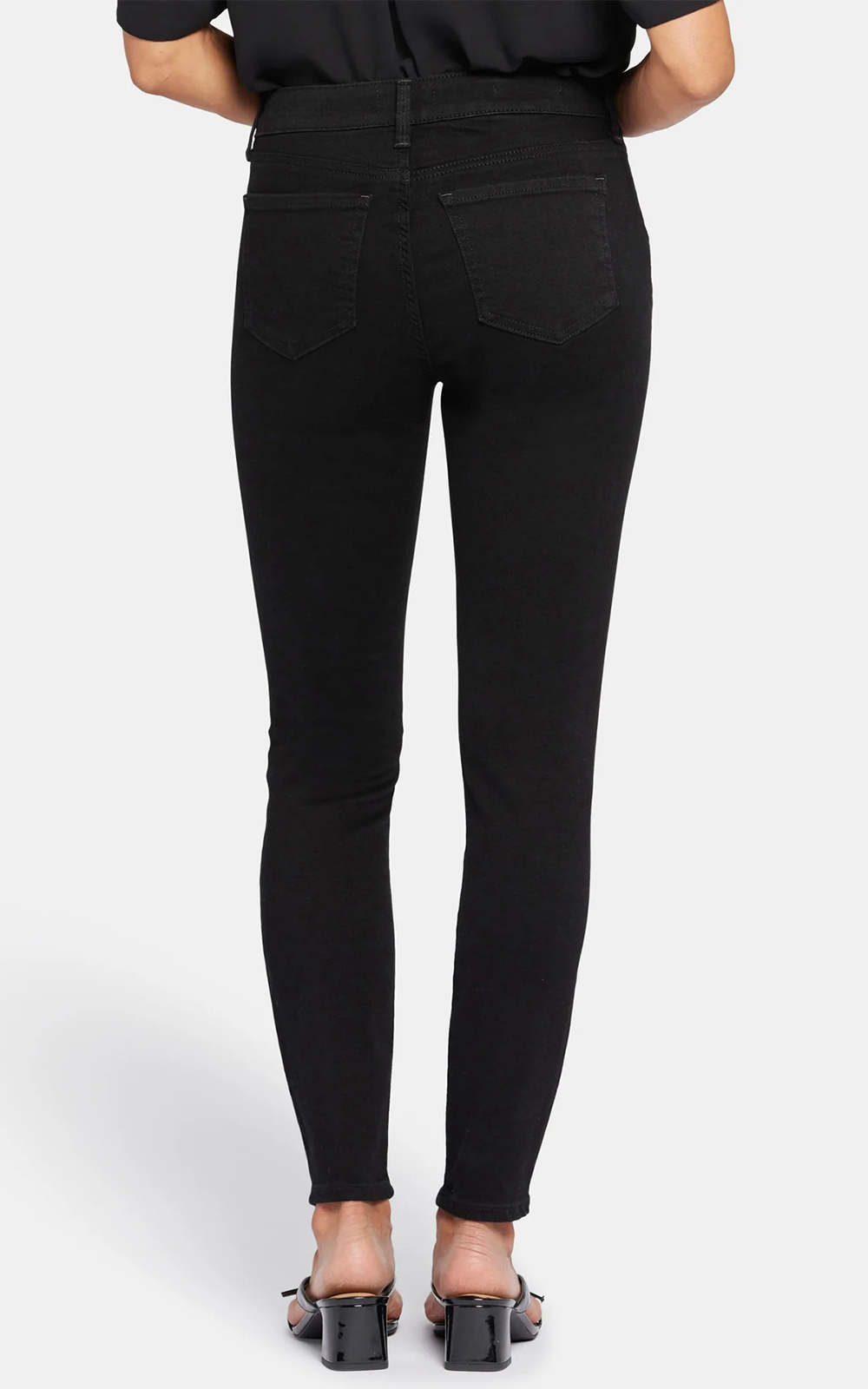 Missy Ami Skinny product photo.