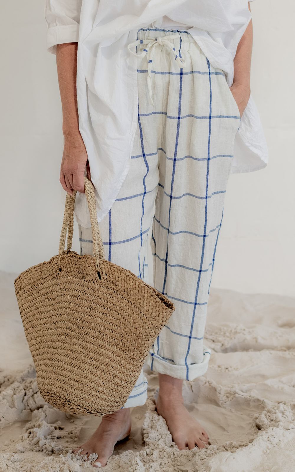 Morton Pants Linen product photo.