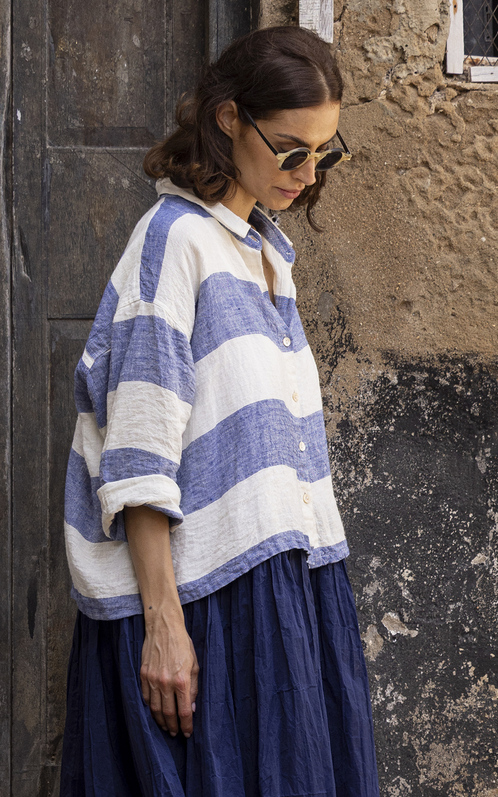 Moyo Shirt Linen product photo.