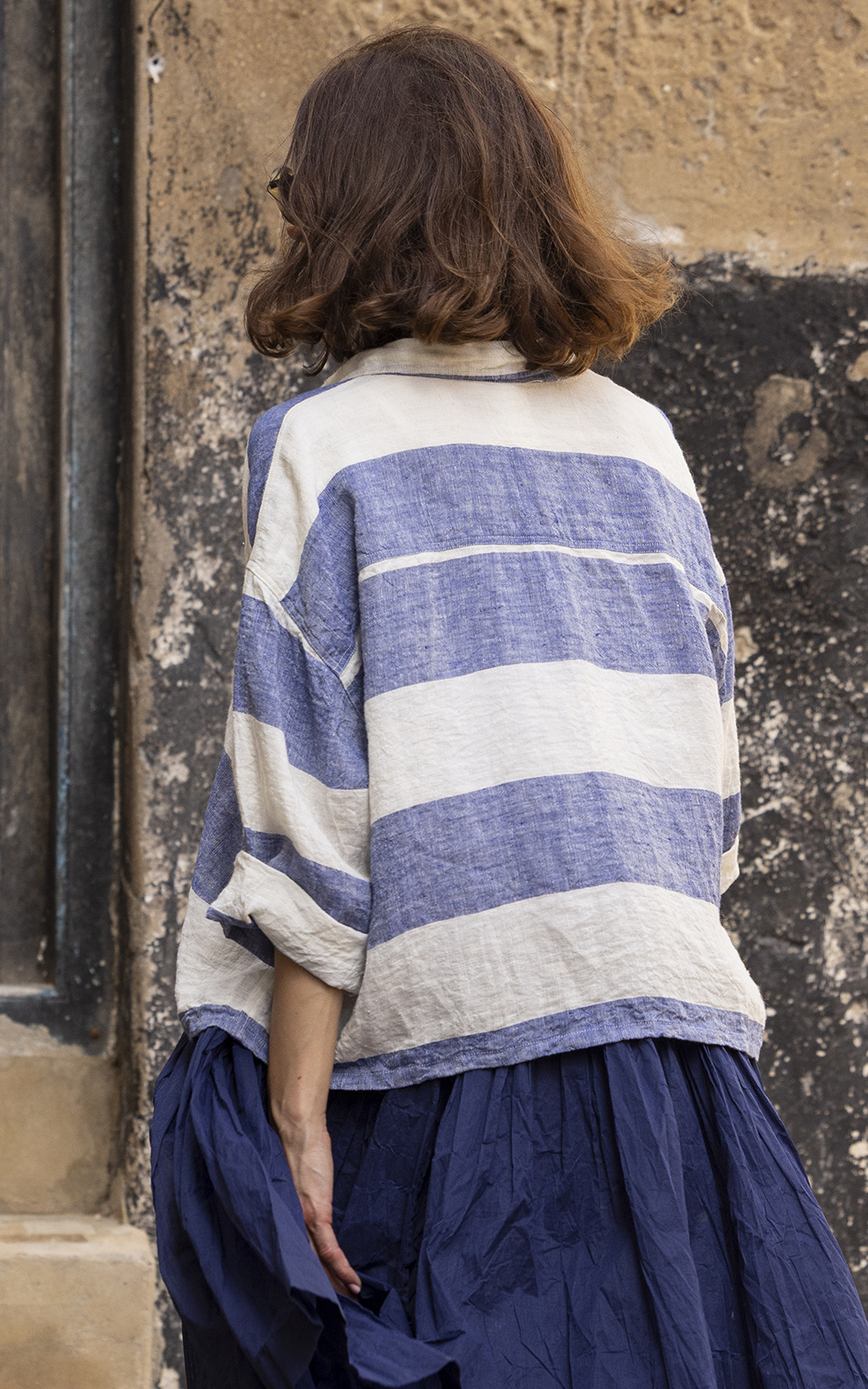 Moyo Shirt Linen product photo.