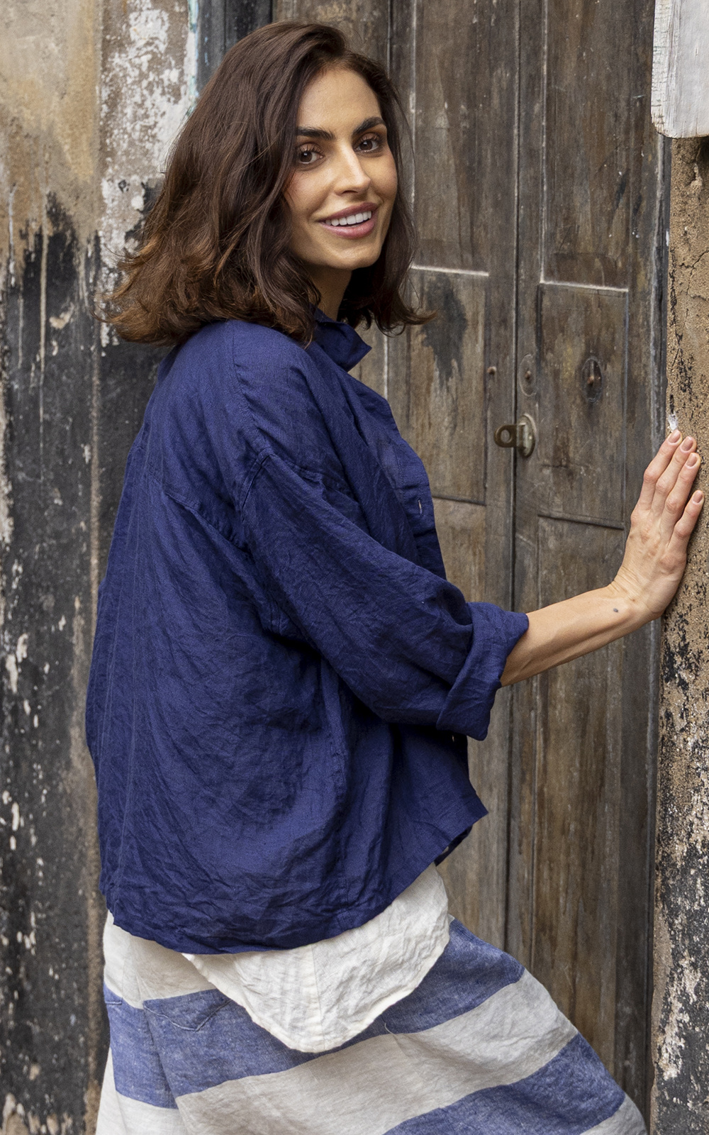 Moyo Shirt Linen product photo.