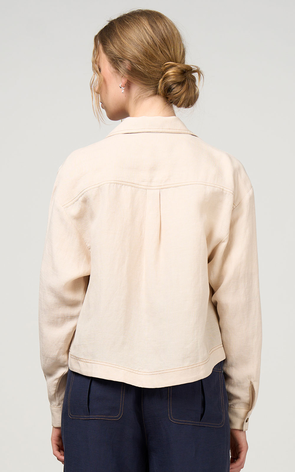 Aspect Jacket product photo.