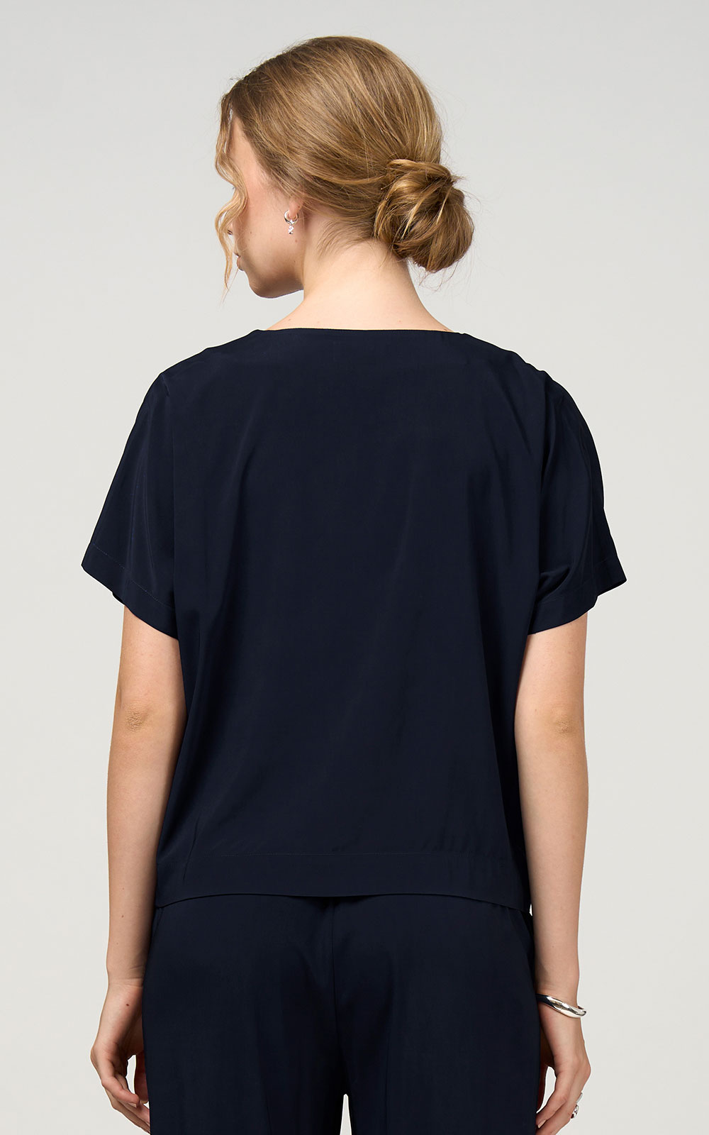 Occasion Pant product photo.