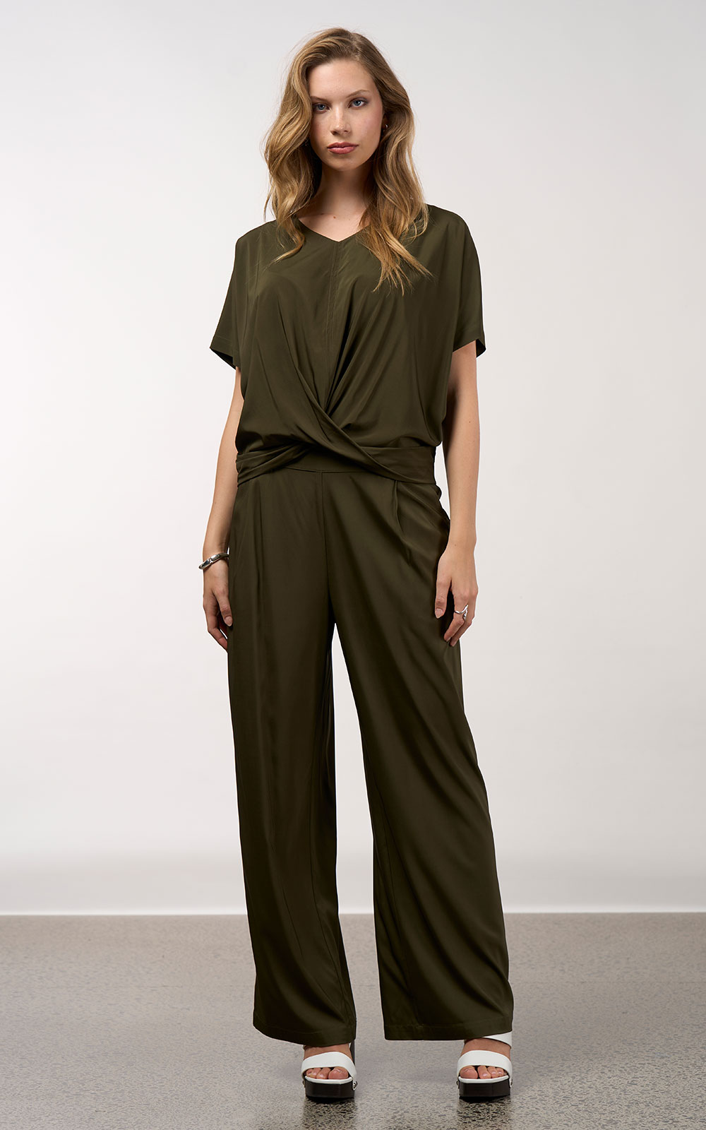 Occasion Pant product photo.