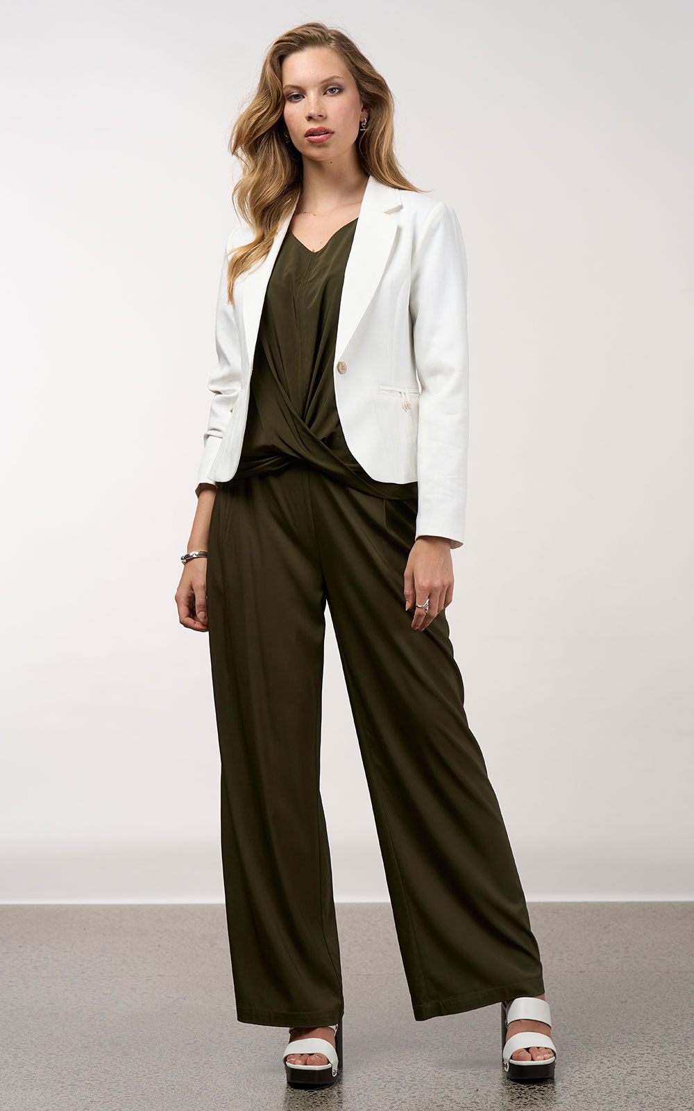 Occasion Pant product photo.
