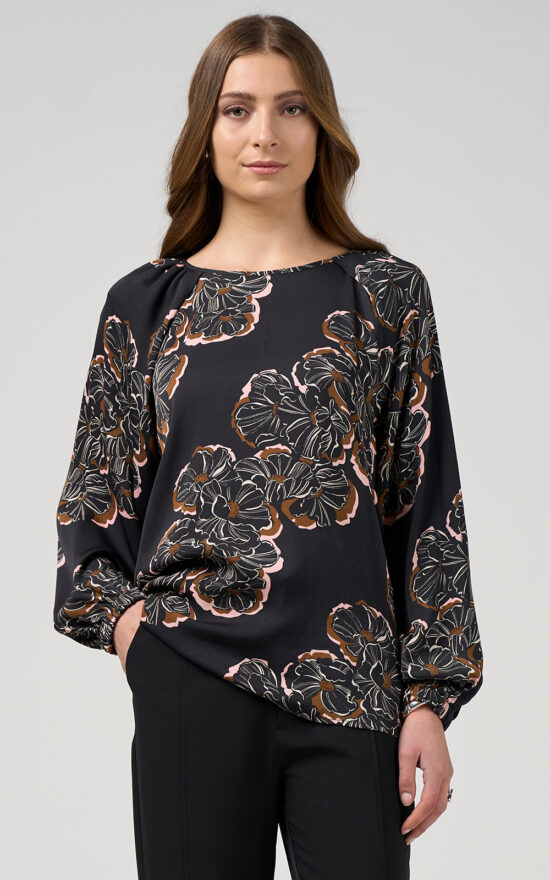 Wood Rose Top product photo.