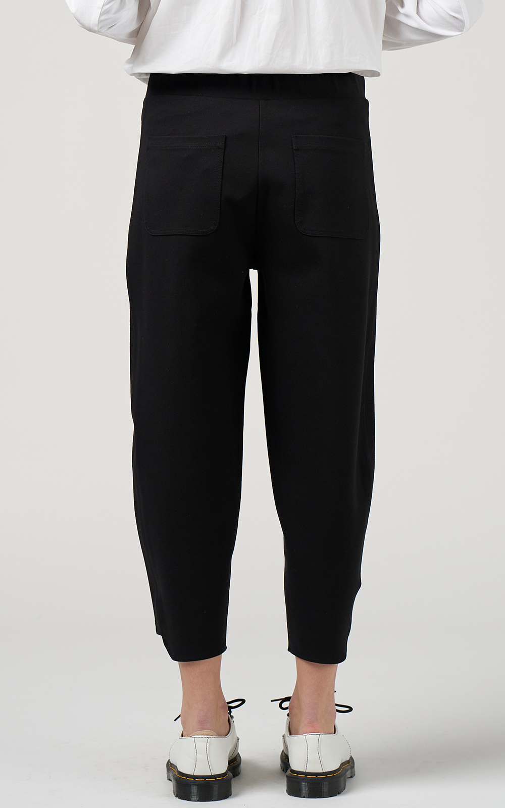 Ledge Pant product photo.