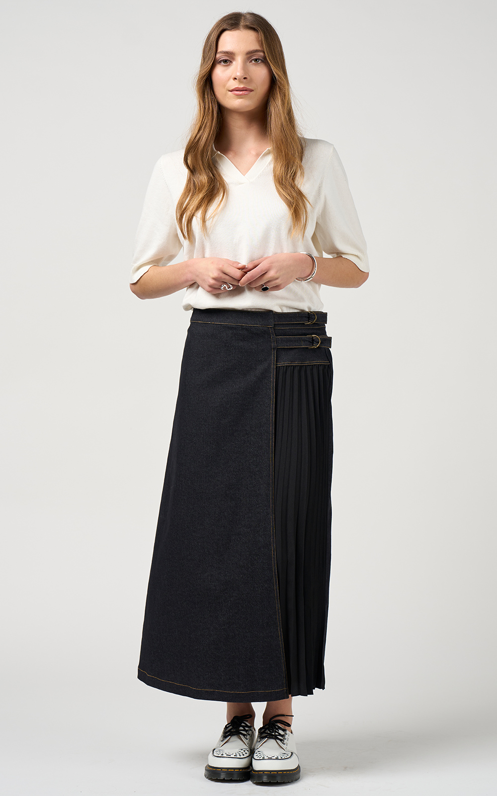Nova Skirt product photo.