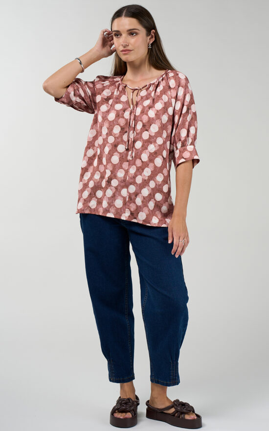 Trio Jean product photo.