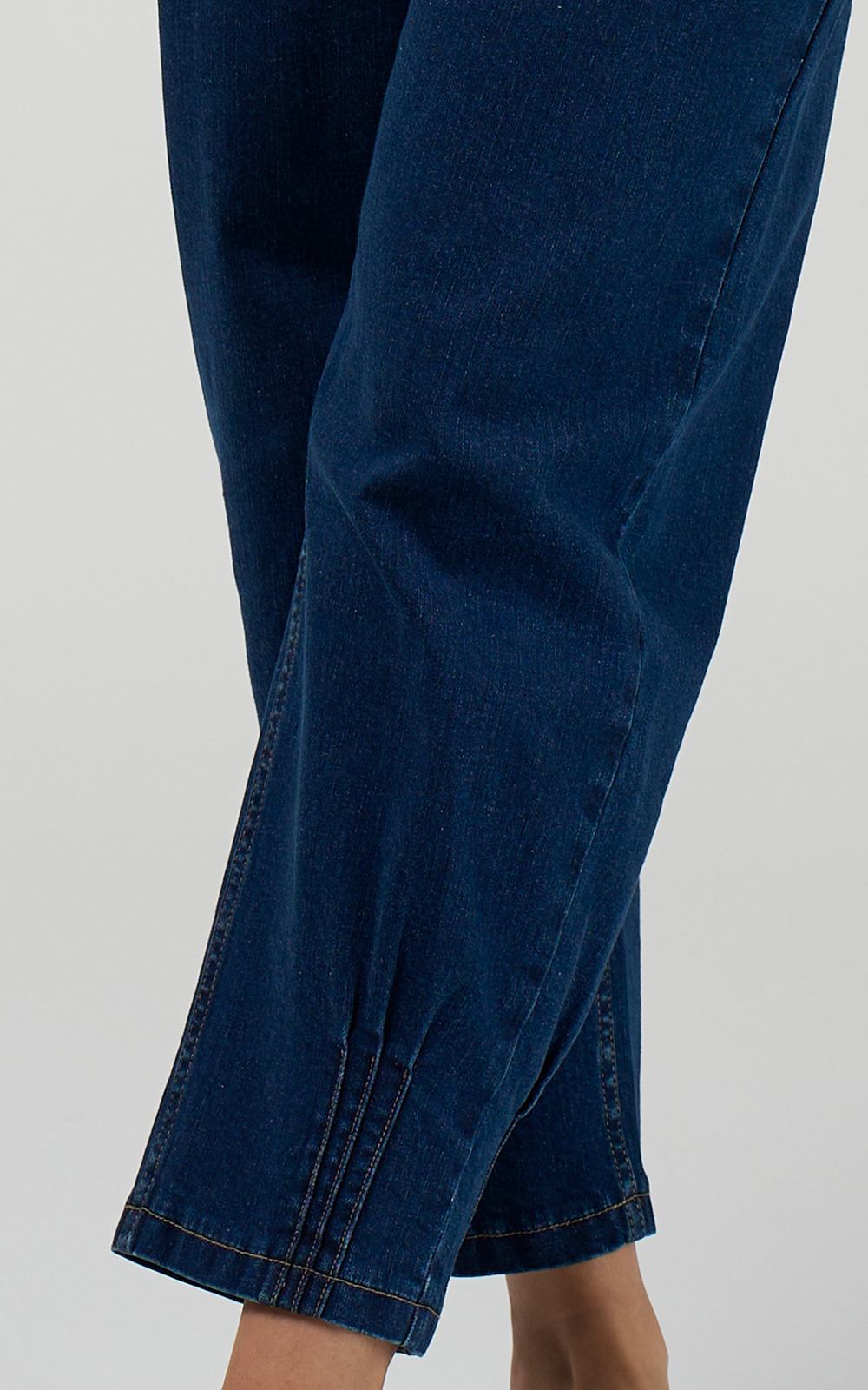 Trio Jean product photo.