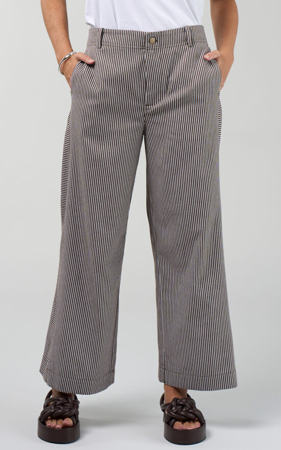 Signal Pant product photo.
