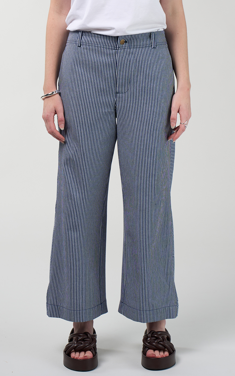Signal Pant product photo.