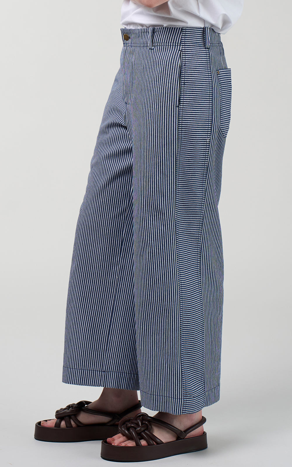 Signal Pant product photo.
