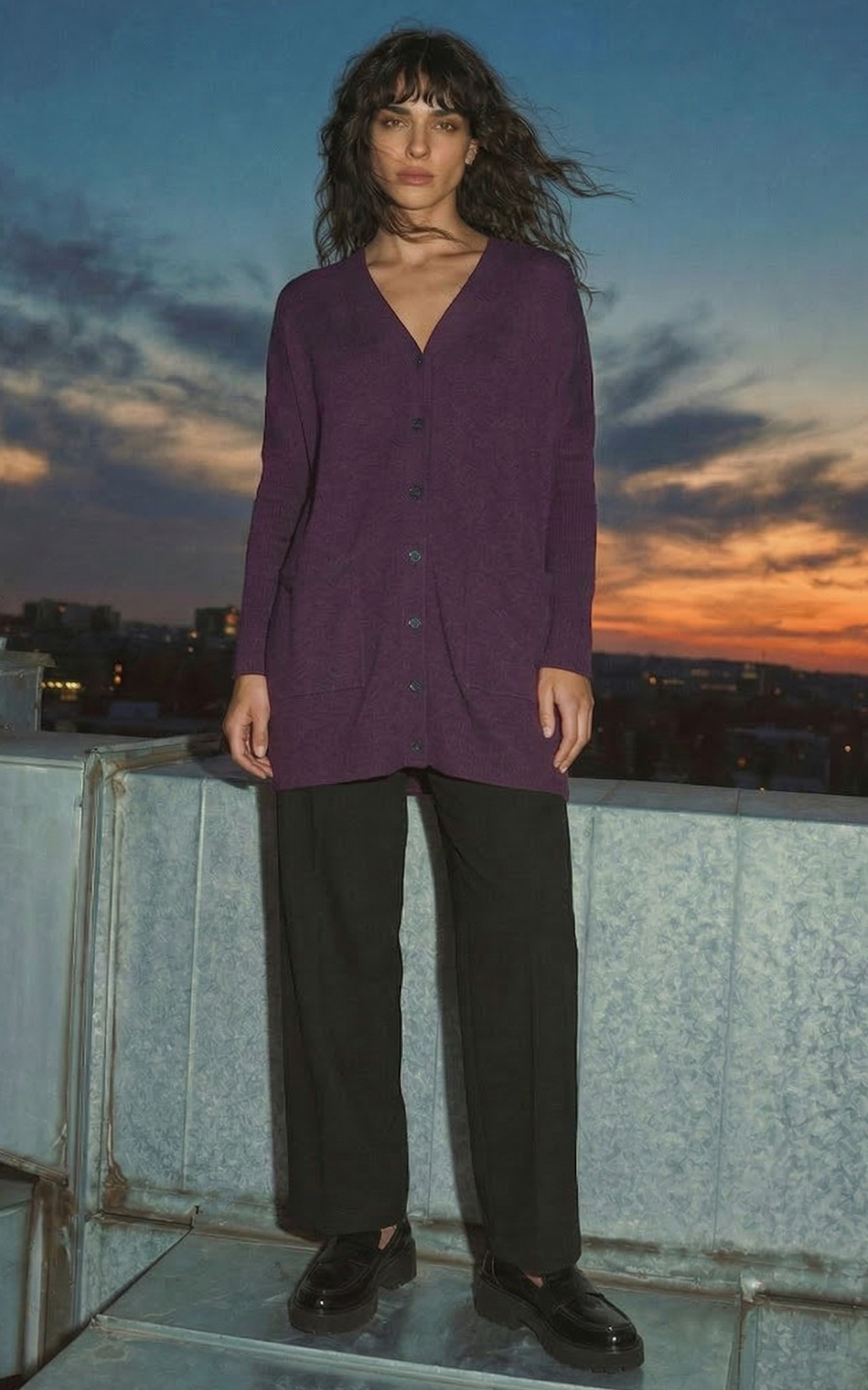 Sweeping Cardi product photo.