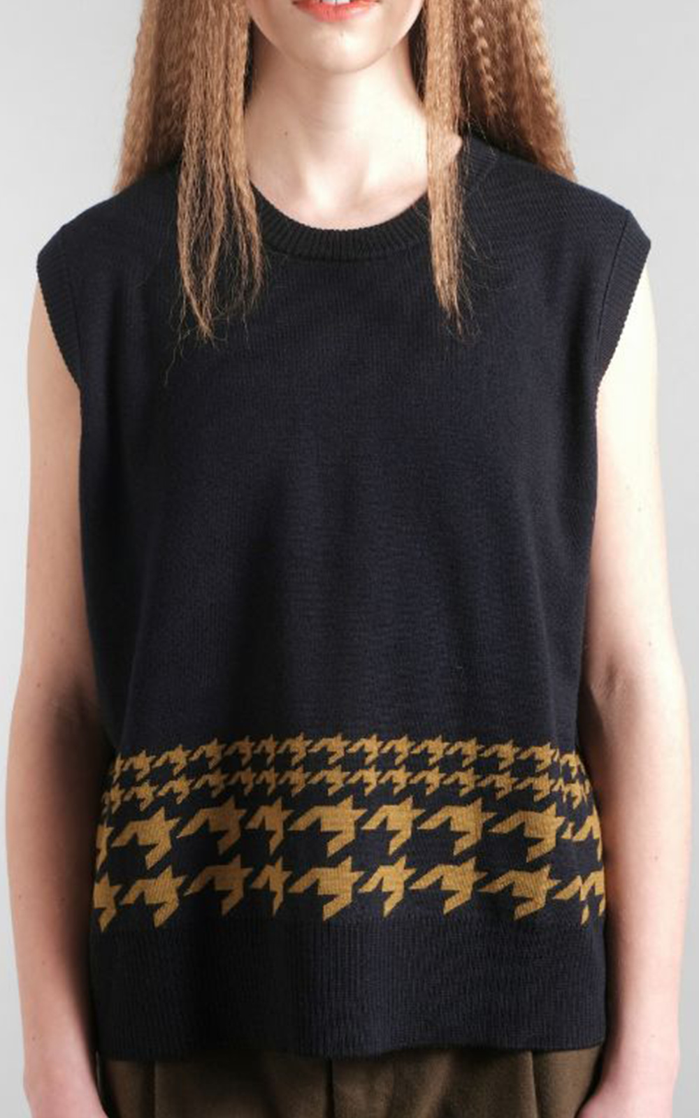 Canny Vest product photo.