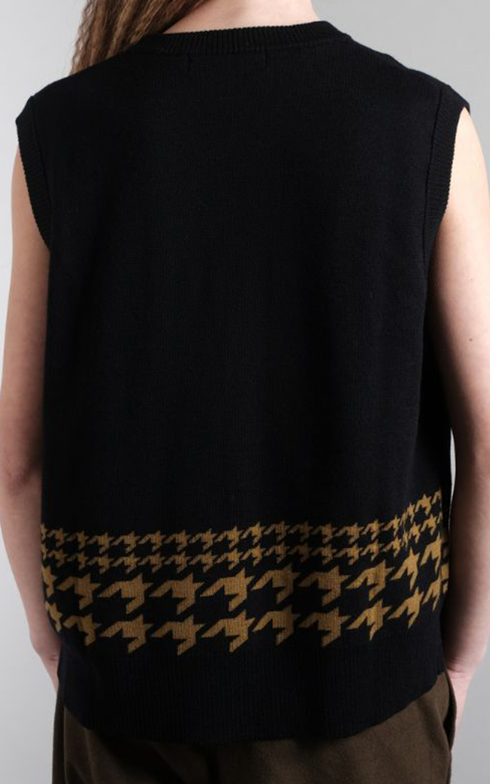 Canny Vest product photo.