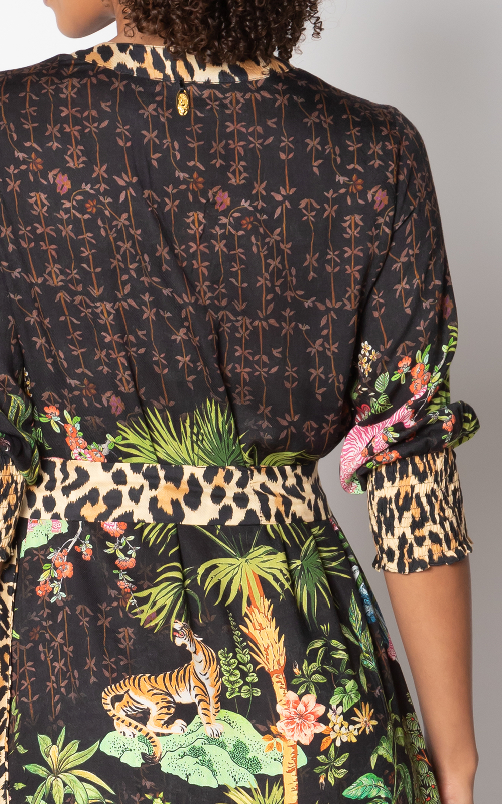 Nouveaux Maxi product photo.