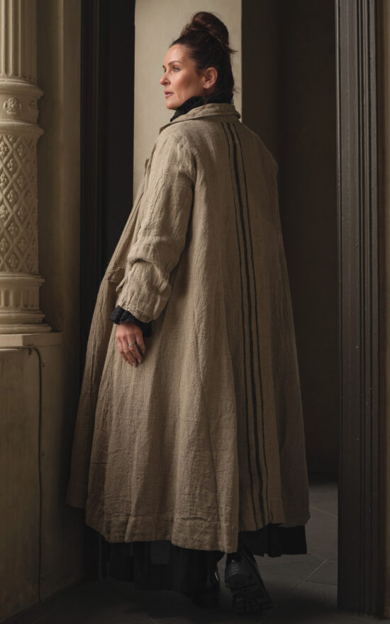 Olivier Coat Raw Linen product photo.
