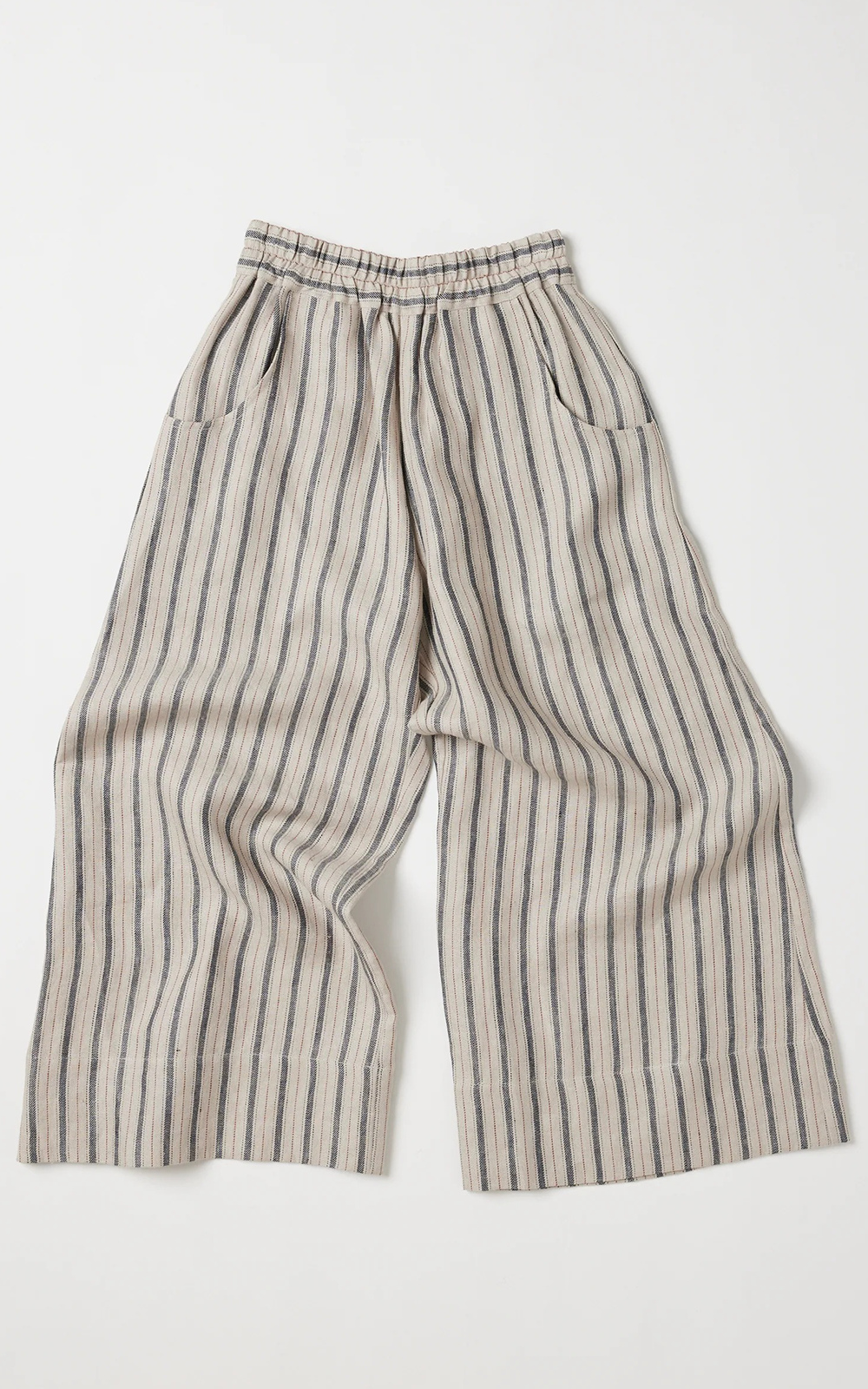 Oliver Pant product photo.