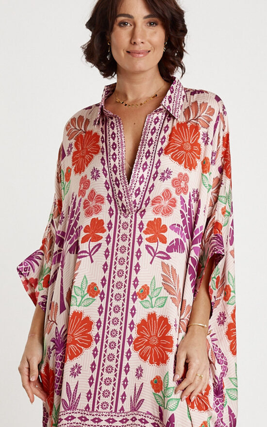 Parisio Kaftan product photo.