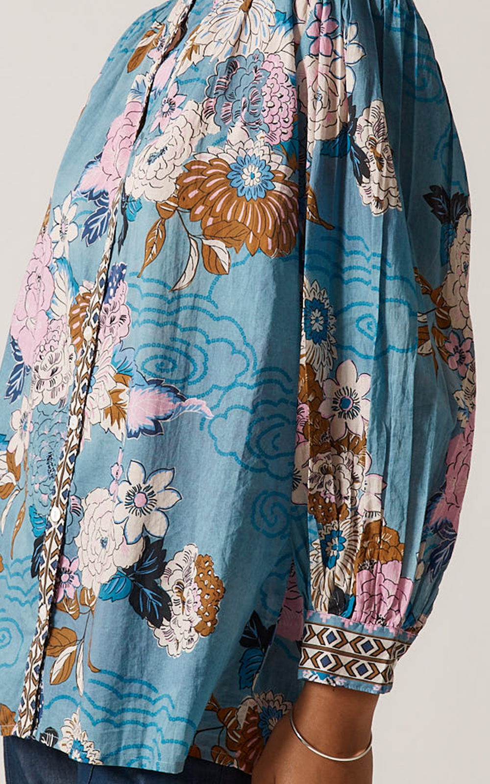 Primrose Top product photo.