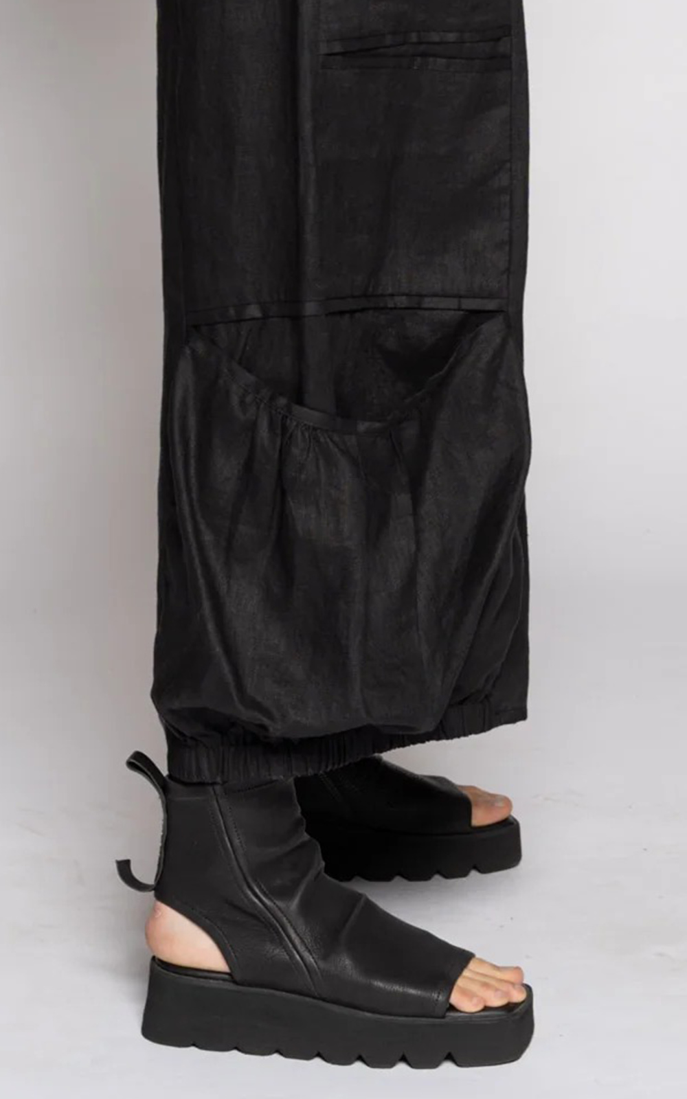 Strata Pocket Pant product photo.