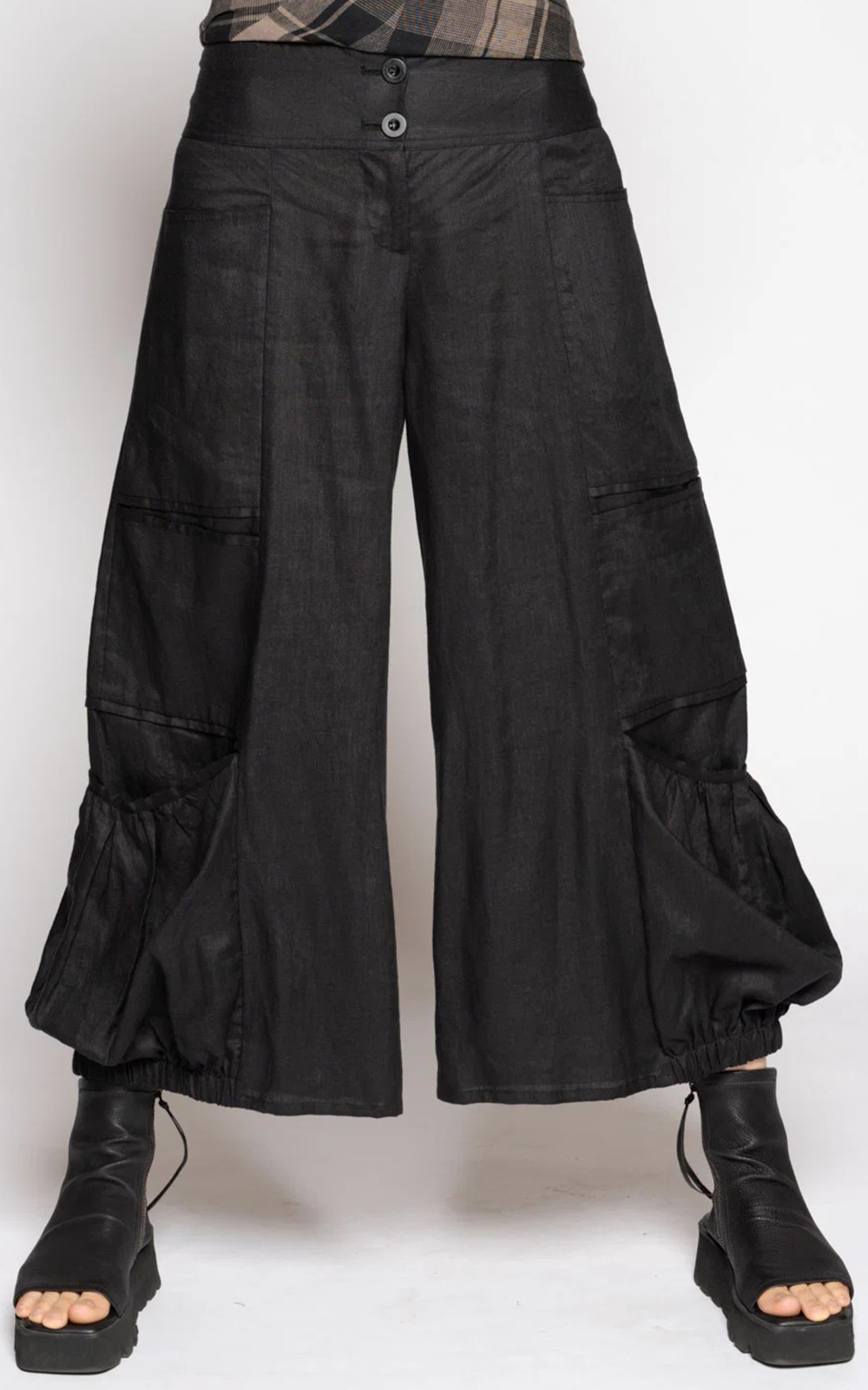 Strata Pocket Pant product photo.