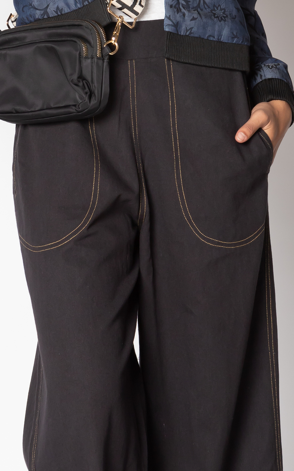 Pula Pant product photo.