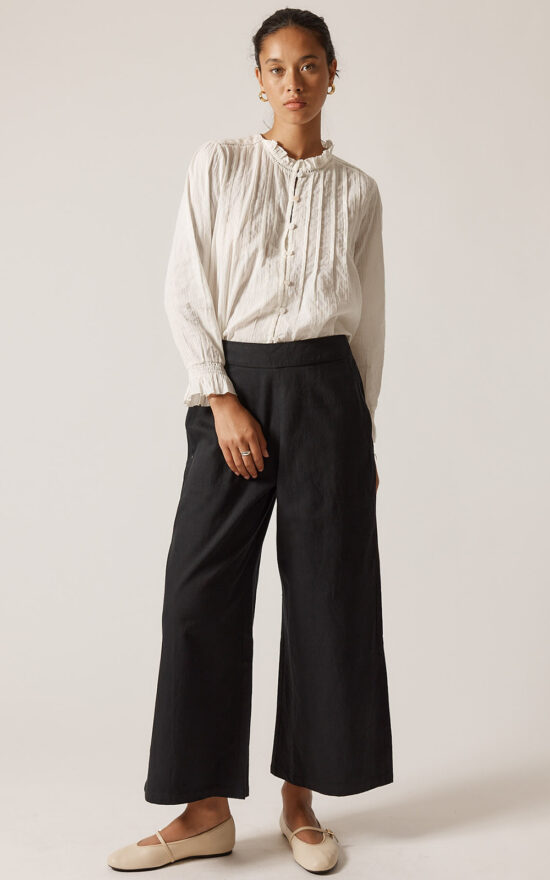 Pula Pant In Cotton Twill product photo.