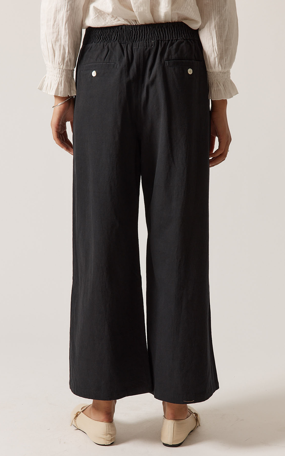 Pula Pant In Cotton Twill product photo.