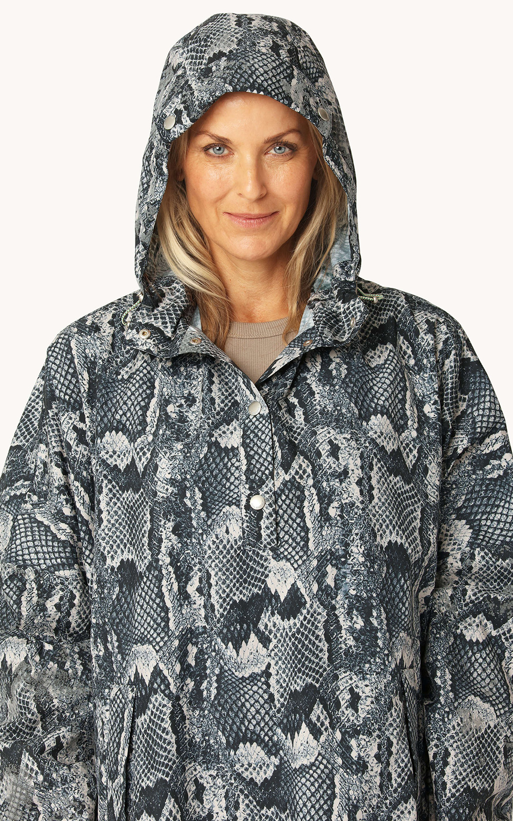 Poncho product photo.