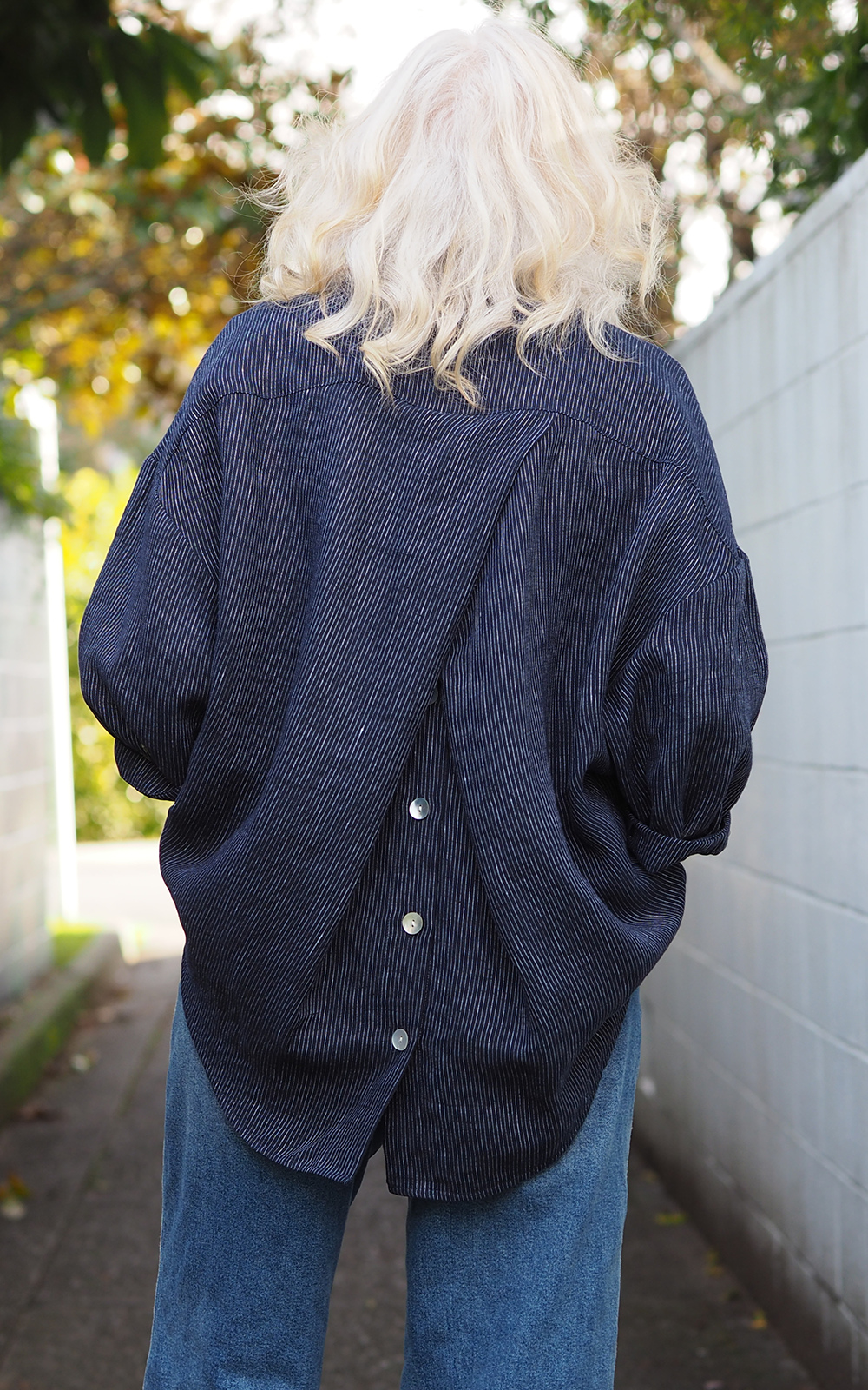 Ohawe Shirt product photo.