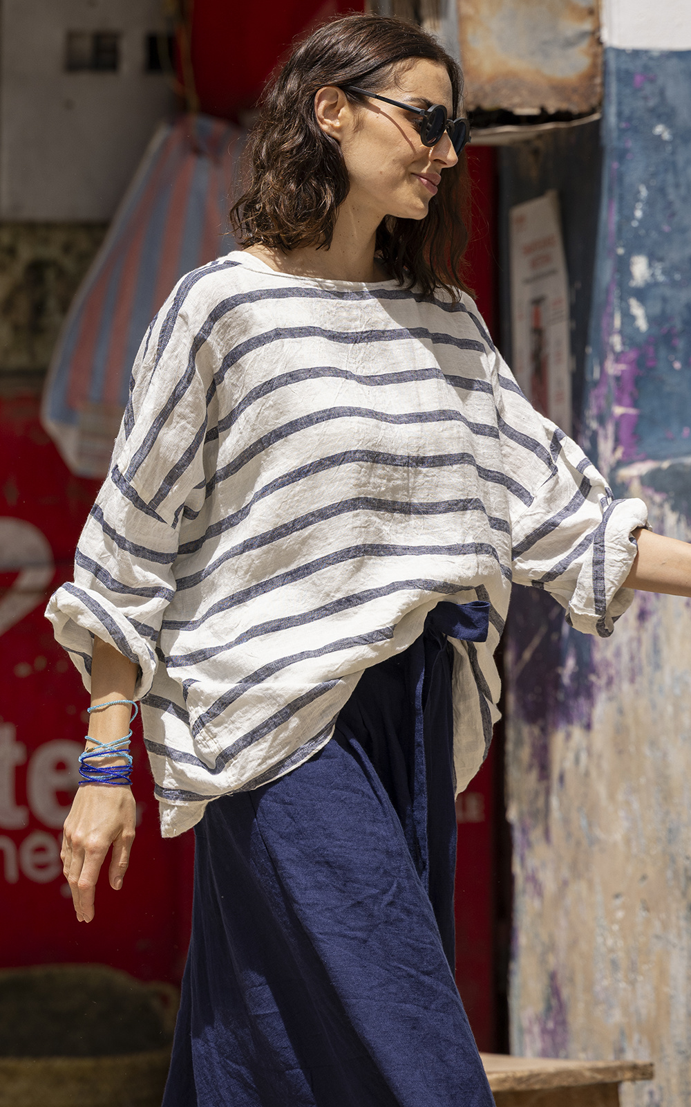 Saba Top Linen product photo.