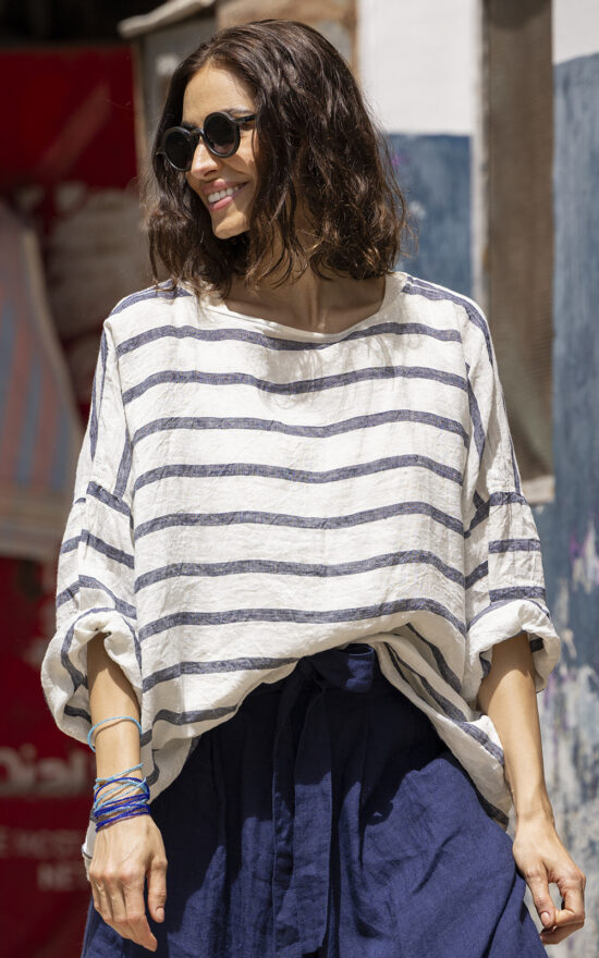 Saba Top Linen product photo.