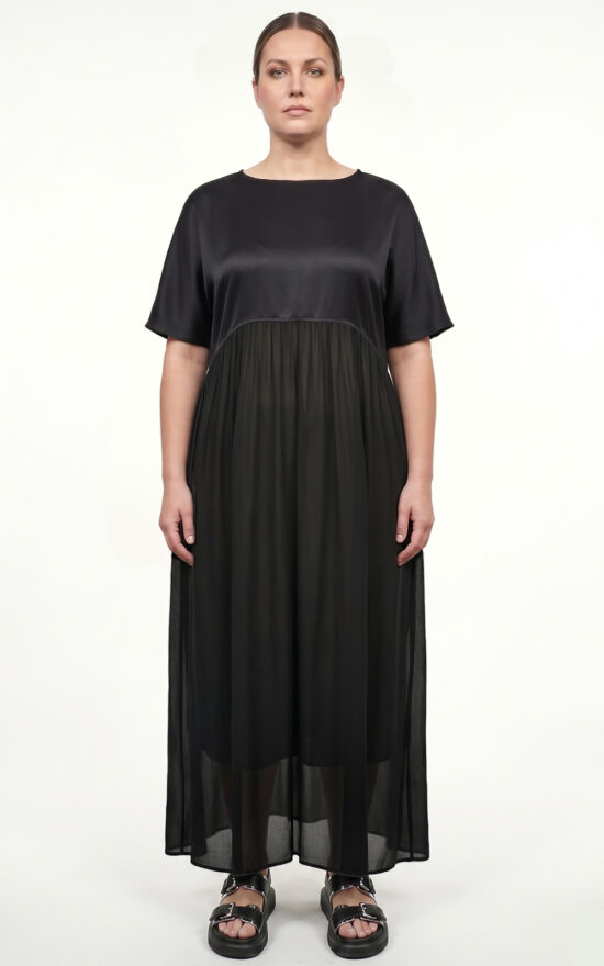 Byron Dress product photo.