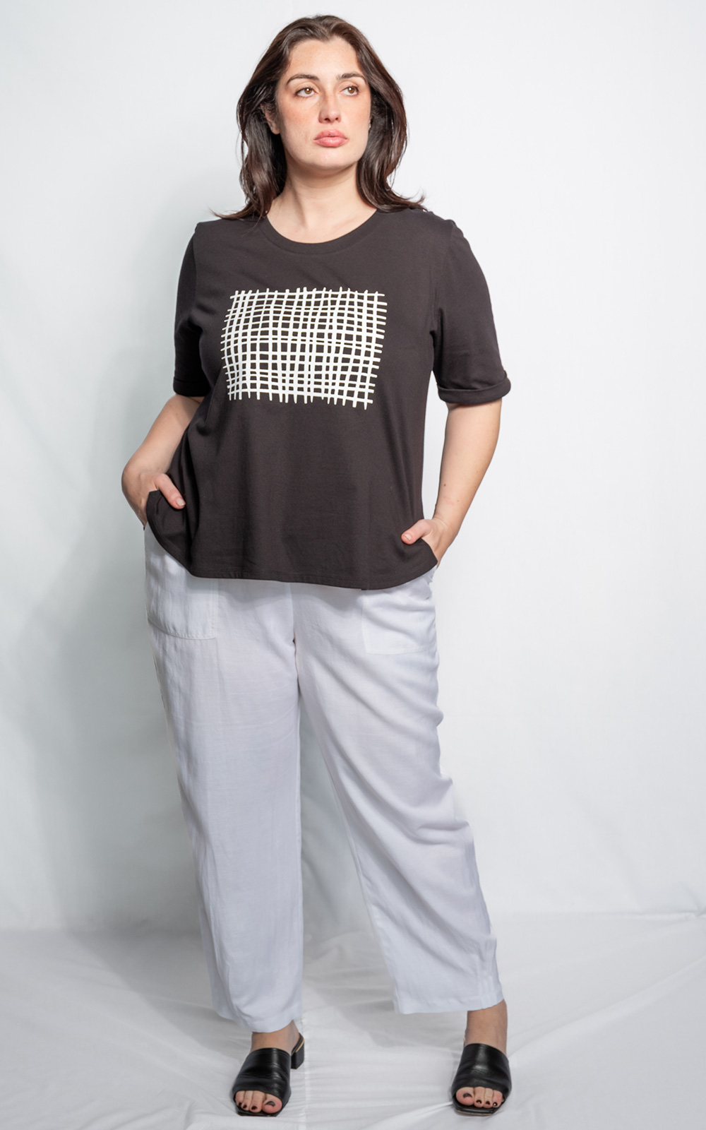 Gauze Tee With Print product photo.