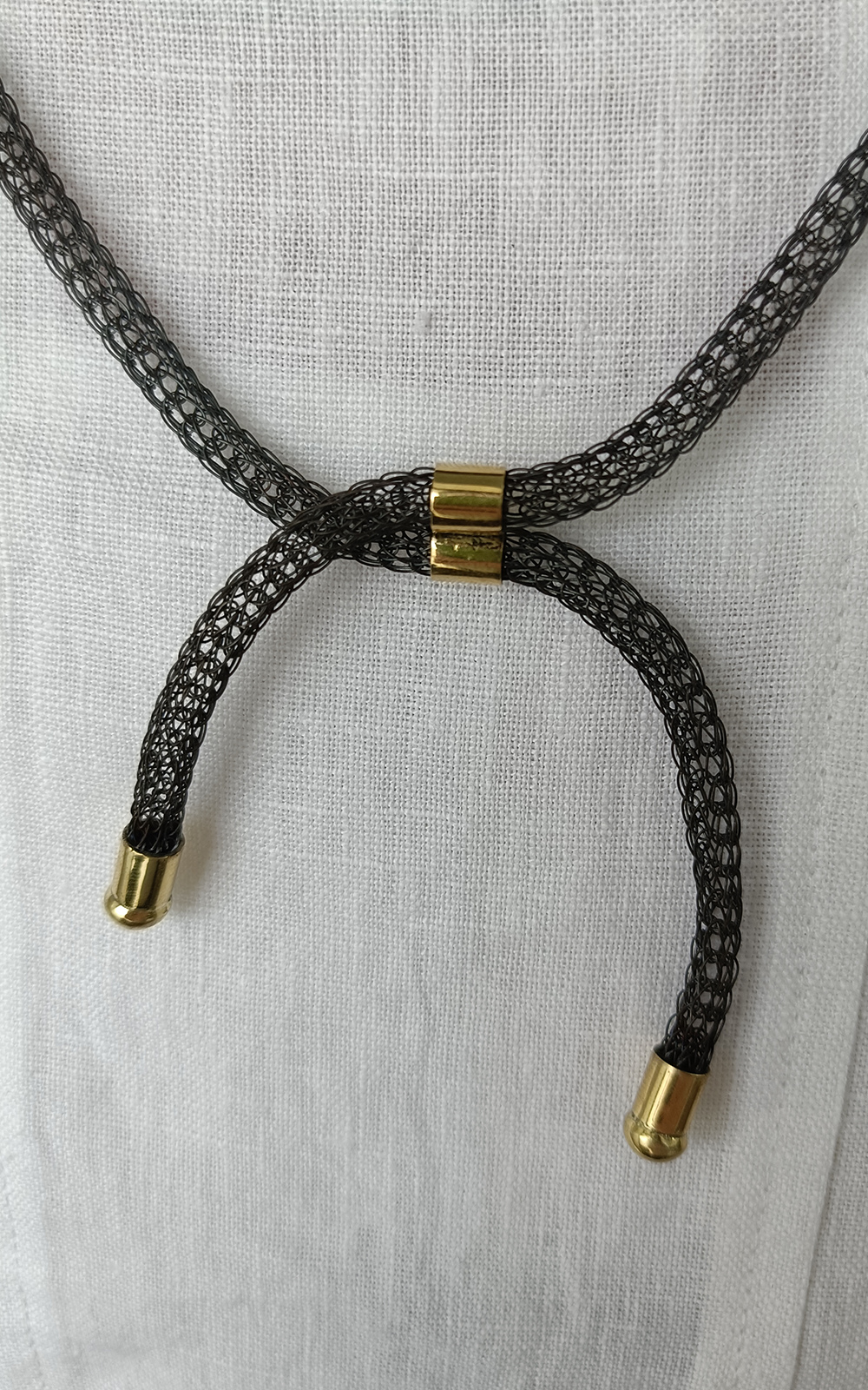 Circle Linear Necklace product photo.