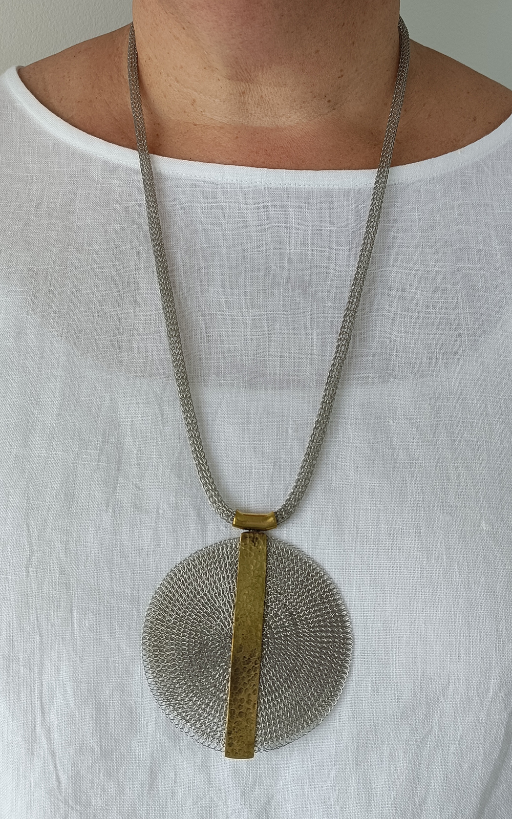 Circle Linear Necklace product photo.