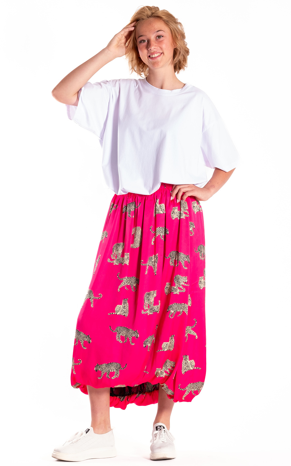 Gallery Skirt product photo.