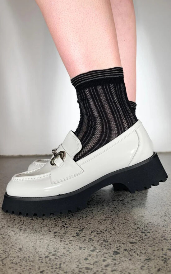 Short Frill Sock product photo.