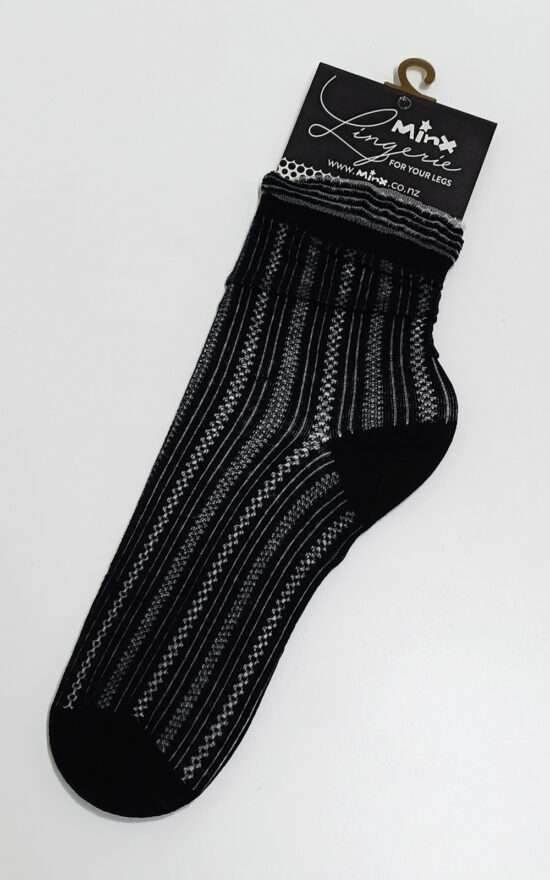 Short Frill Sock product photo.