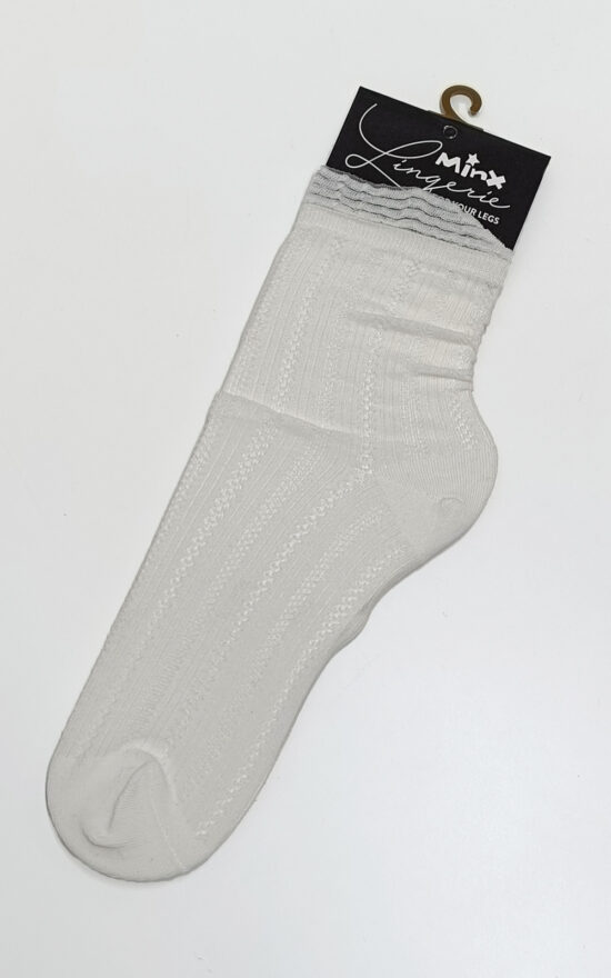 Short Frill Sock product photo.