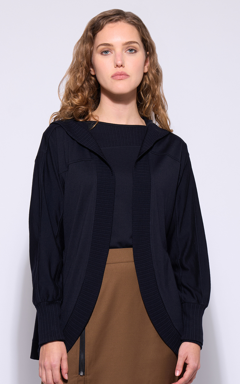 The Weekender Merino product photo.