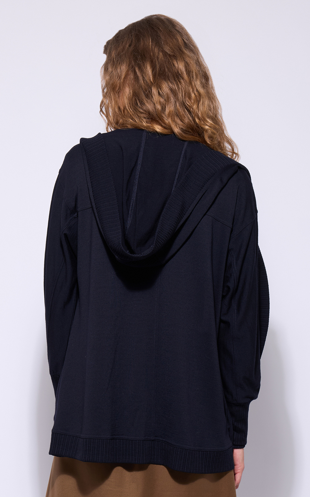 The Weekender Merino product photo.