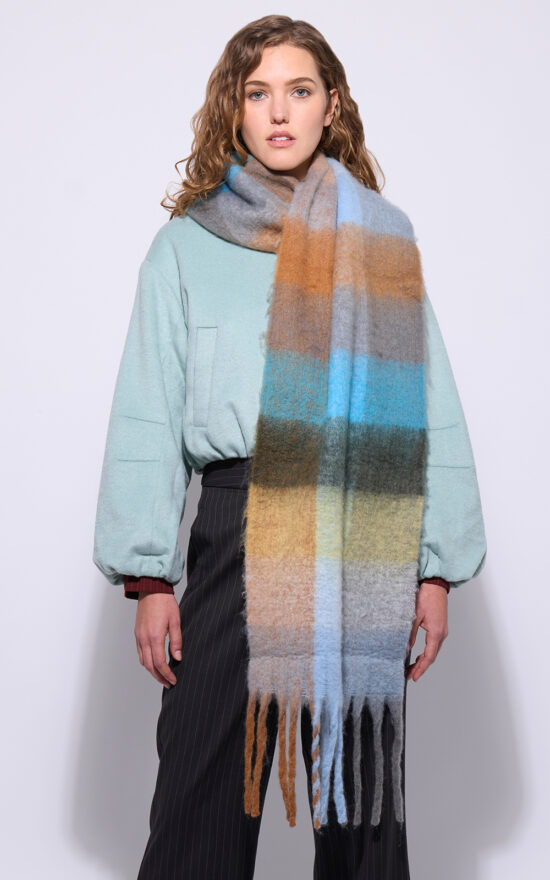 Jumbo Scarf  product photo.