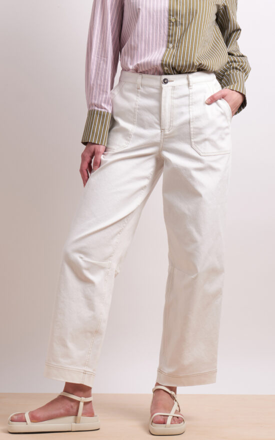 On The Curve Jean product photo.